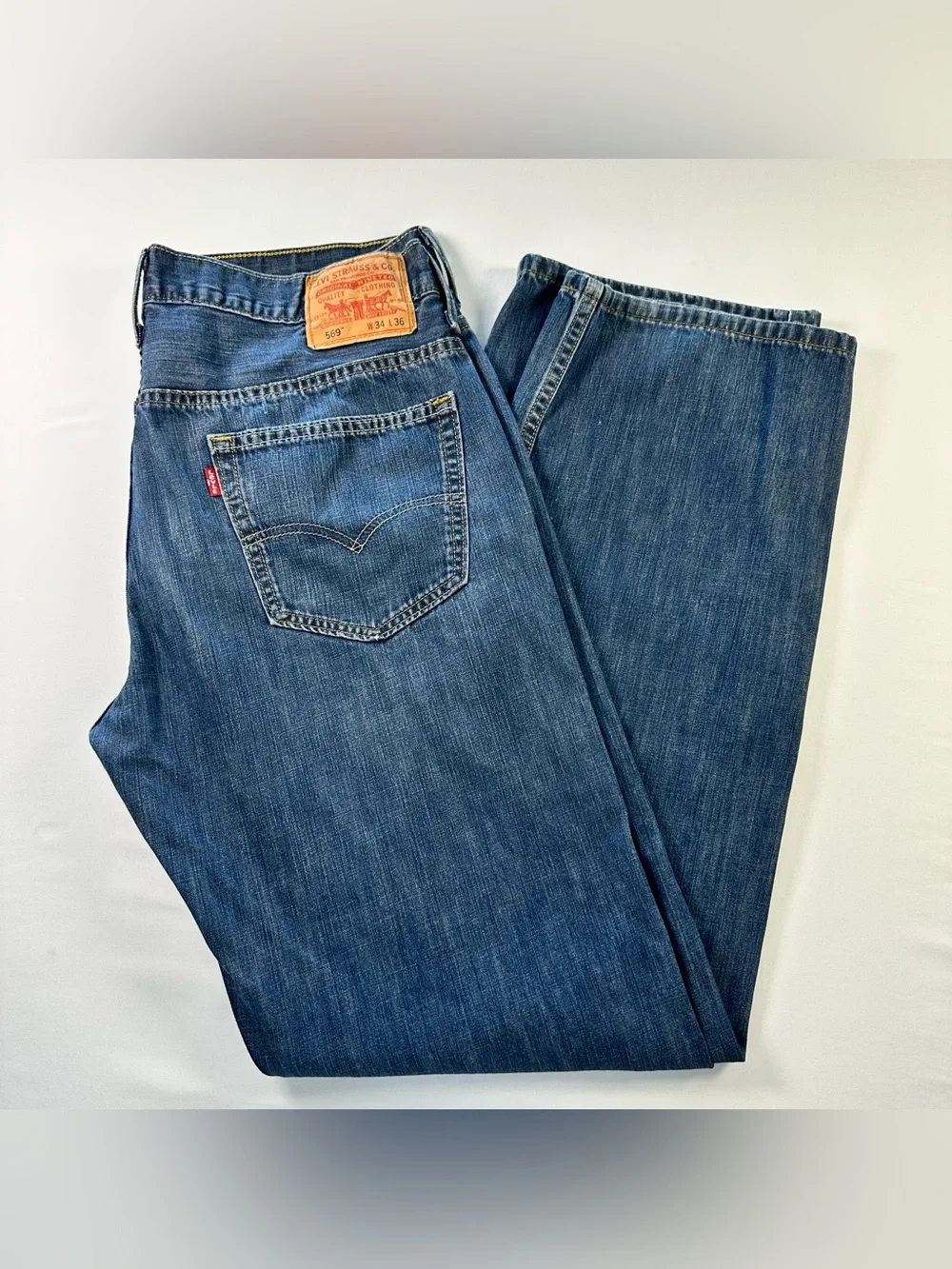 Levi’s 569 Jeans Mens 34x36 Blue Straight Dark Wash Denim Whiskered Loose Fit